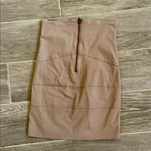 Adorable High waisted fitted beige skirt